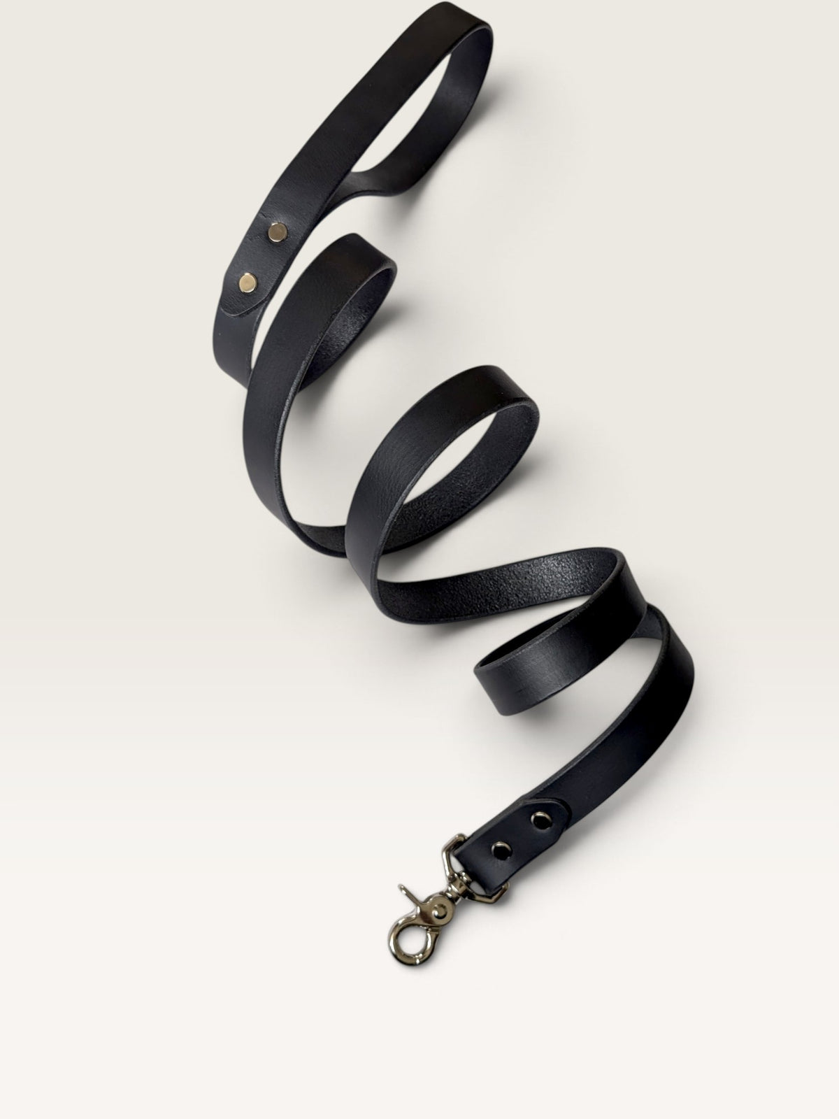 Full Grain Leather Dog Leash – 5 ft - Black with Nickle