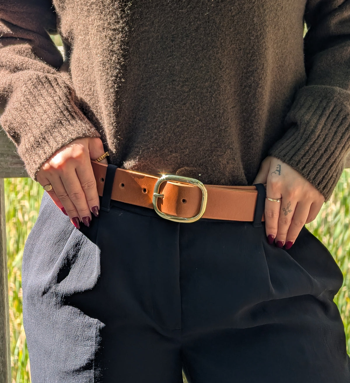Oval Buckle Leather Belt - Brass with Saddle Tan