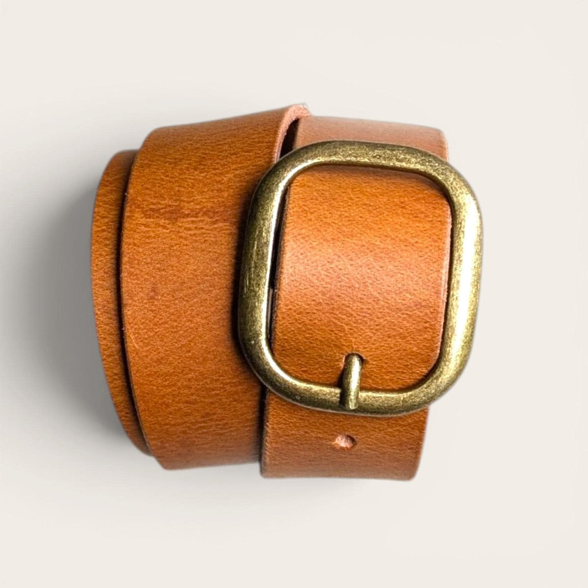 Oval Buckle Belt - Black with Antique Brass